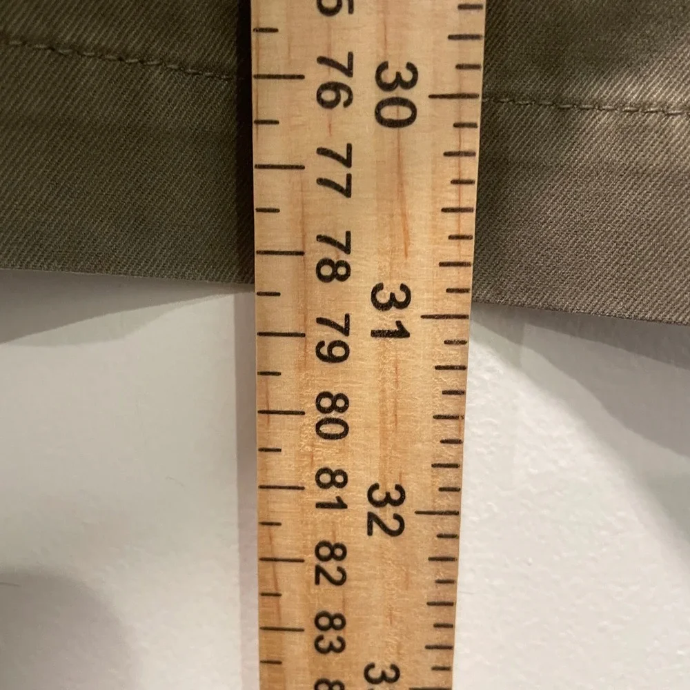Banana Republic Dawson Chino Mens 38x32 Olive Green Cotton Straight Leg Pants